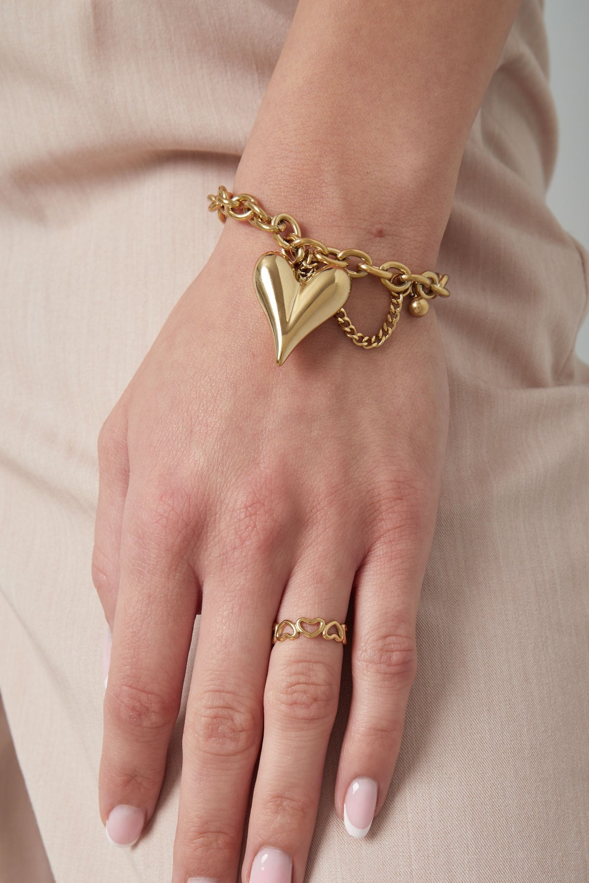Armband love life